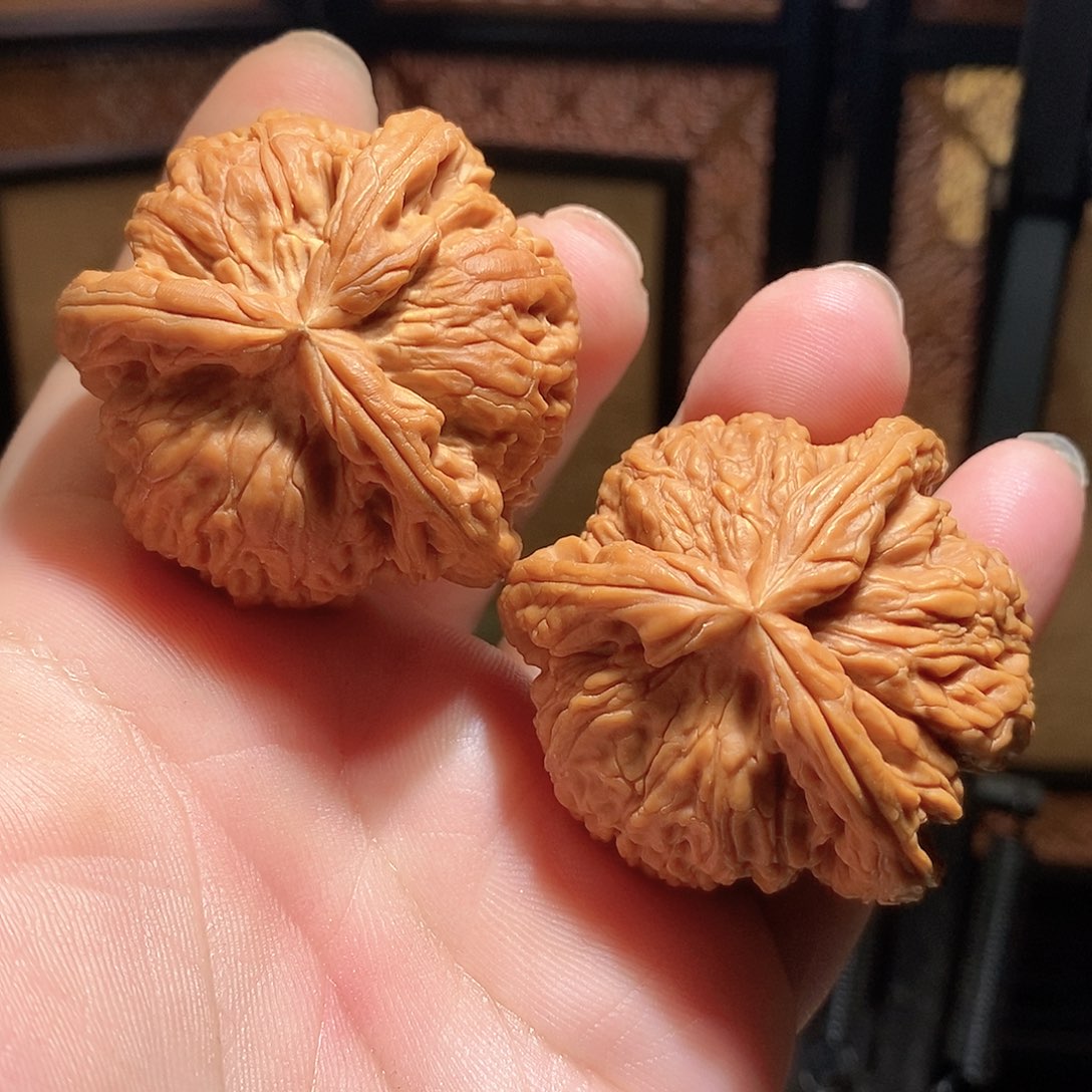 文玩核桃把件46南疆石三棱全品