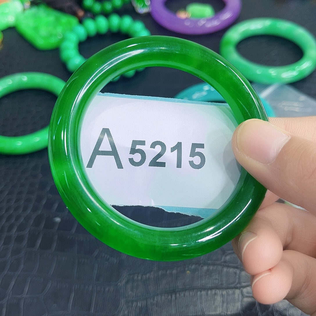 翡翠手镯未镶嵌吴*平手镯