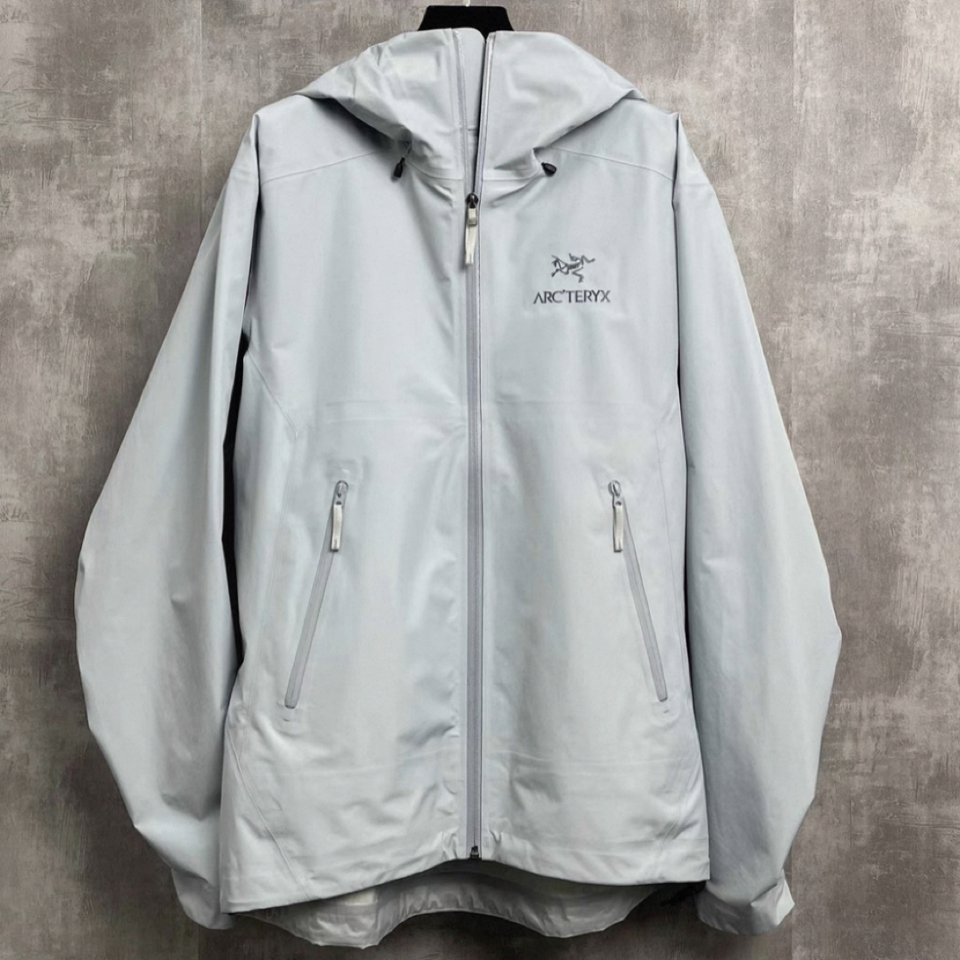 99新 LouisVuitton/路易威登 HZ始祖鸟 云水蓝硬壳冲锋衣Z121