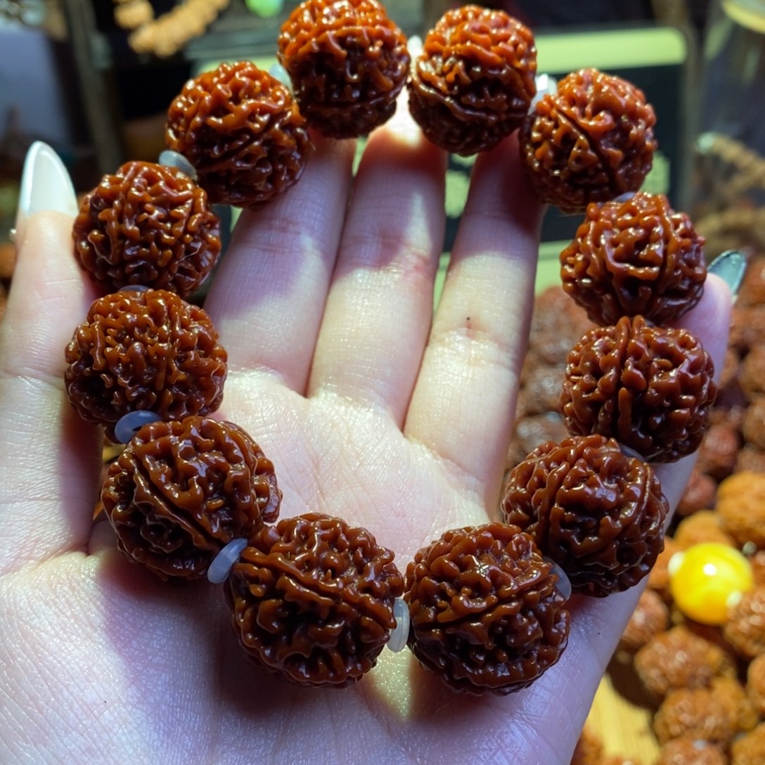 吊坠金刚菩提226原生态玉化