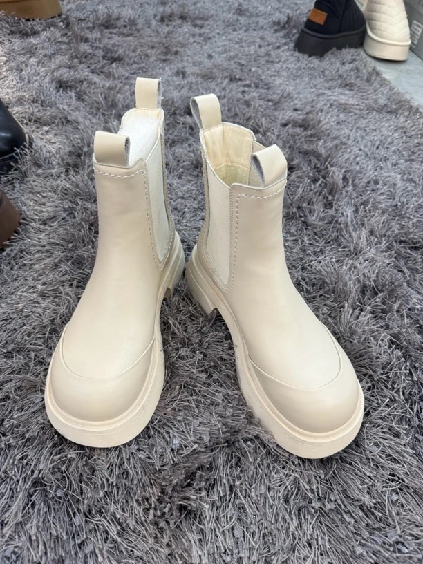 新款时尚短靴221-51