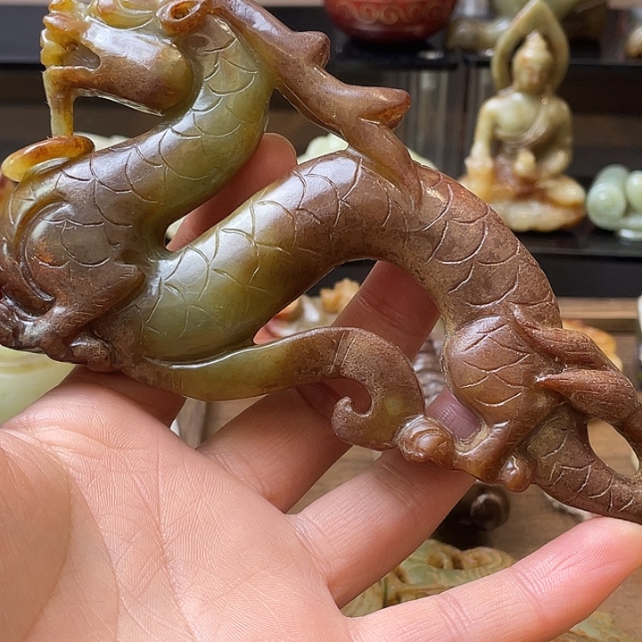 阿***讲和田玉（糖玉）未镶嵌颈饰