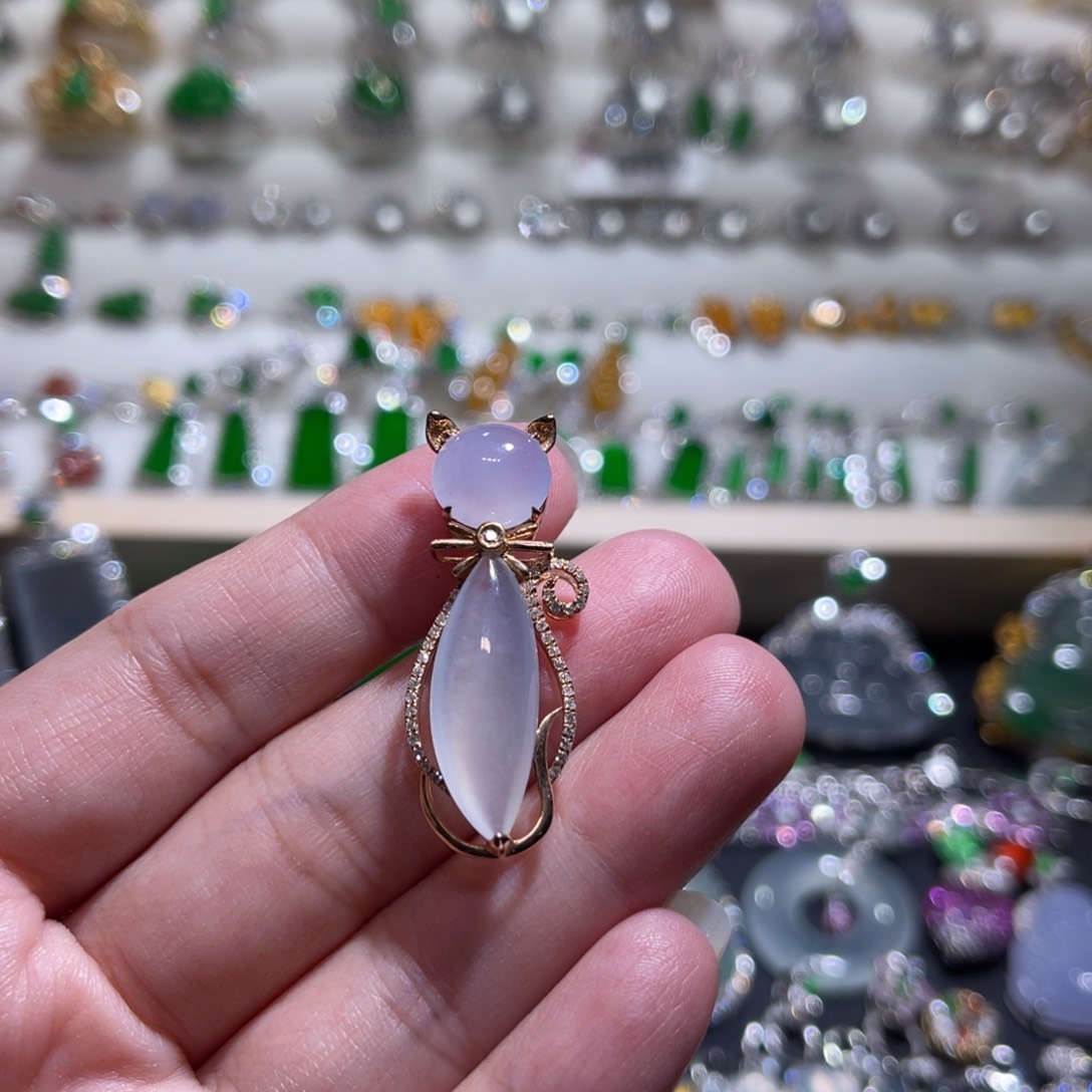 翡翠吊坠(不含链)18K金镶嵌