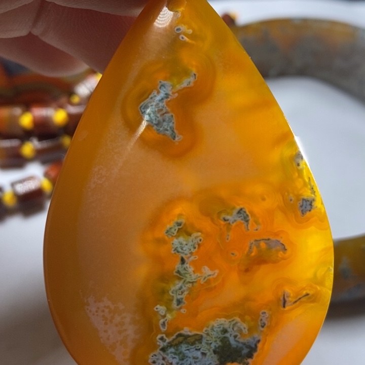 玛瑙/玉髓颈饰未镶嵌