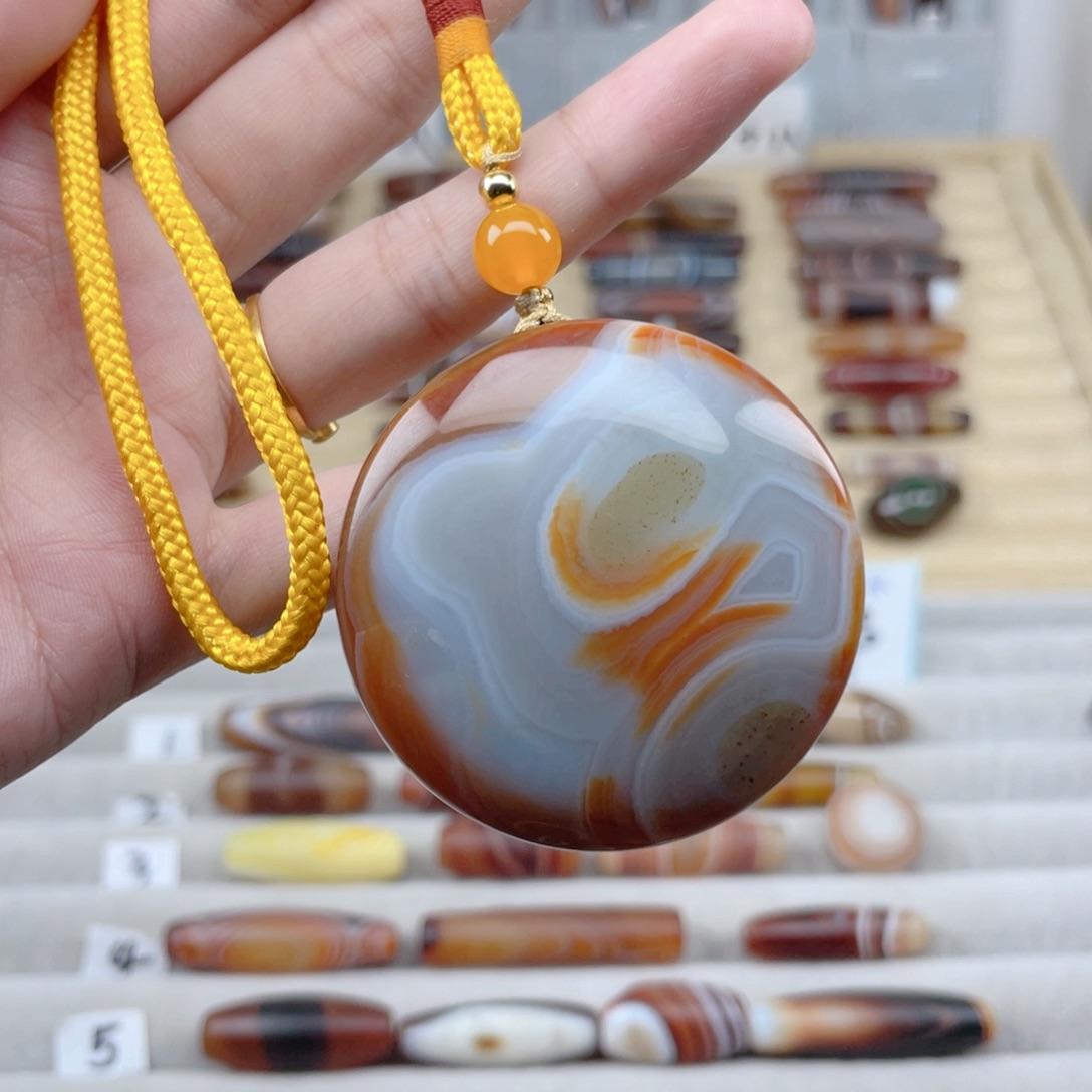 合金颈饰玛瑙/玉髓