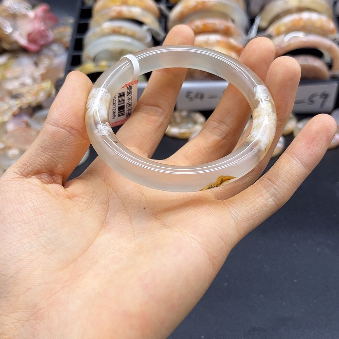情***缘未镶嵌颈饰玛瑙/玉髓