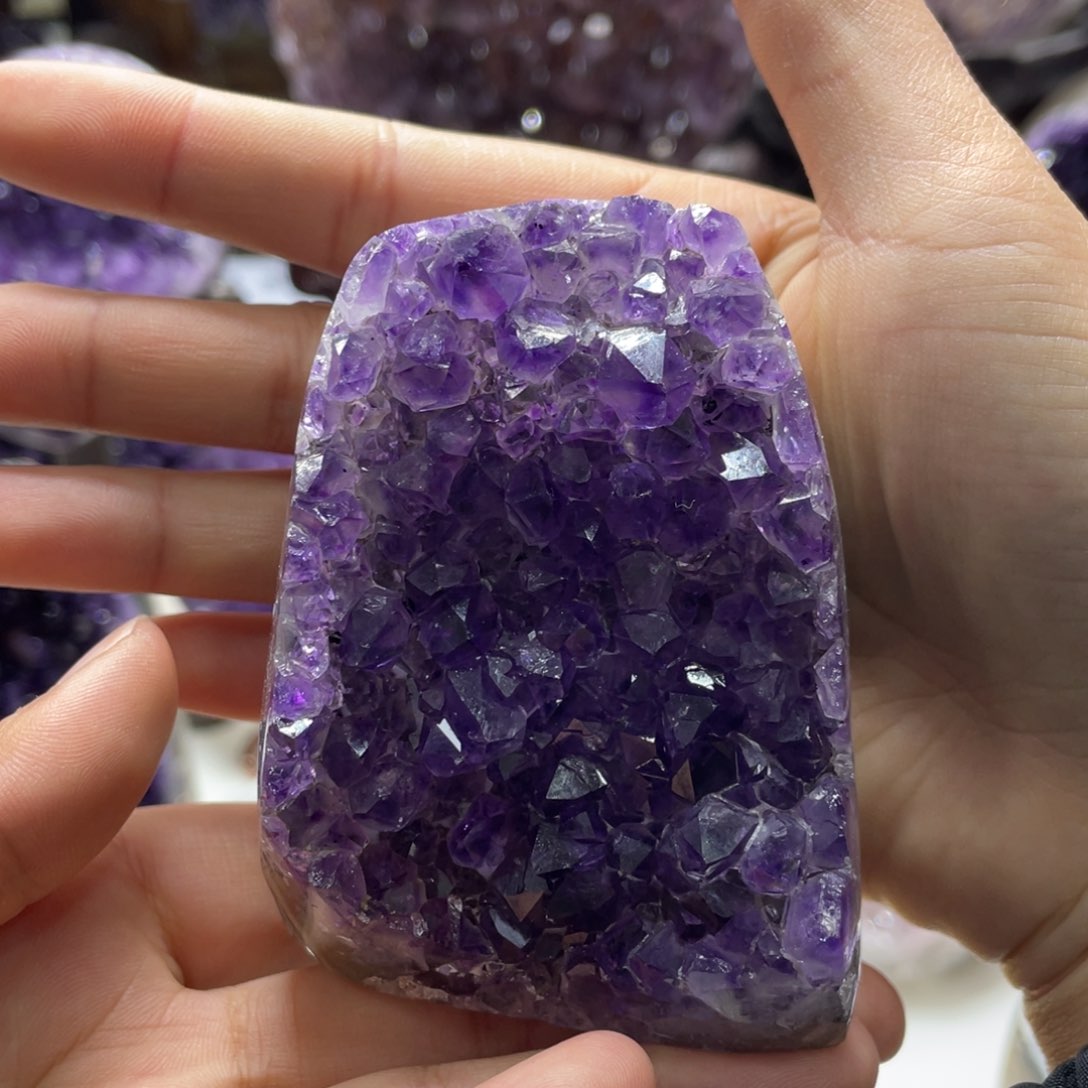 紫晶大型摆件（非配饰）未镶嵌
