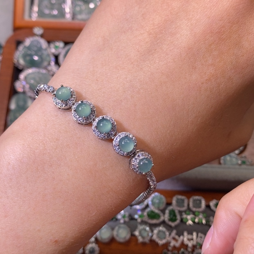 【闪购商品】翡翠未镶嵌颈饰天然