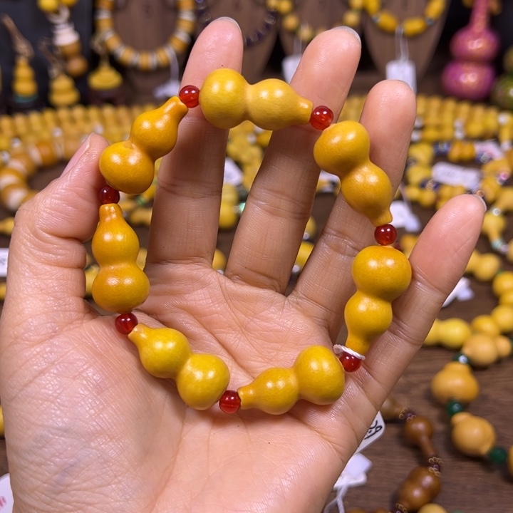 沈****容葫芦有点点小阴皮姐妹