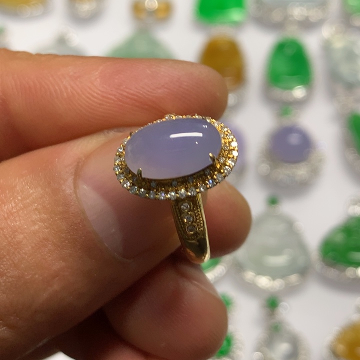 【闪购商品】翡翠颈饰18K金镶嵌戒指