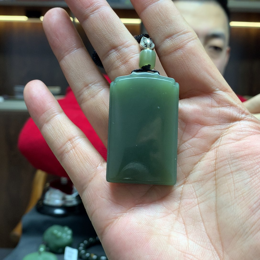 岫岩老玉（透闪石质玉）颈饰未镶嵌麋**森