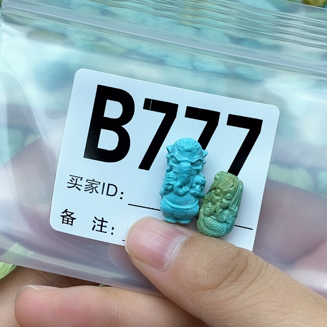 绿松石配饰未镶嵌?****