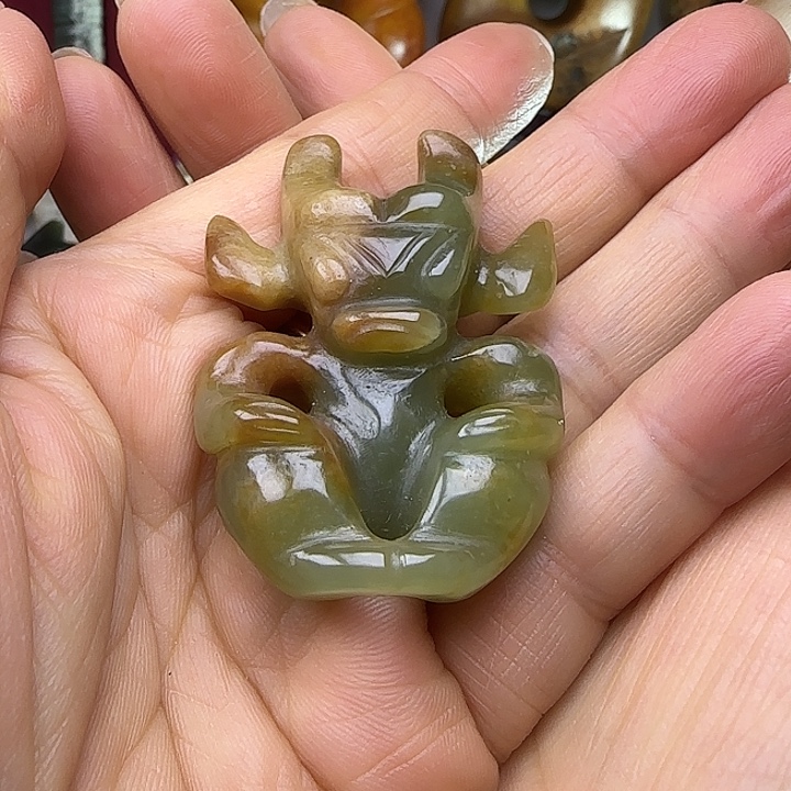 和田玉未镶嵌吊坠(不含链)