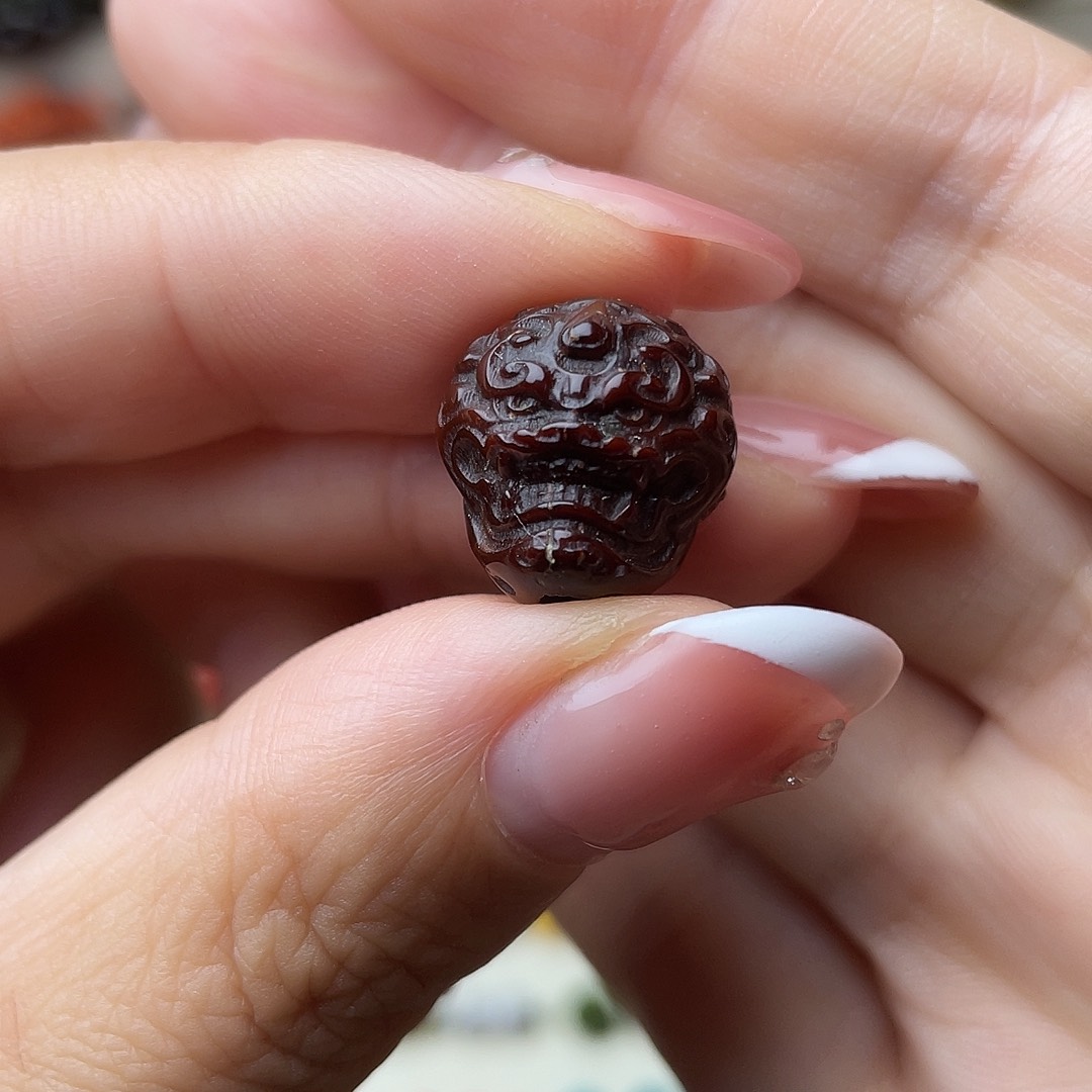 大叶紫檀（黑酸枝木类）