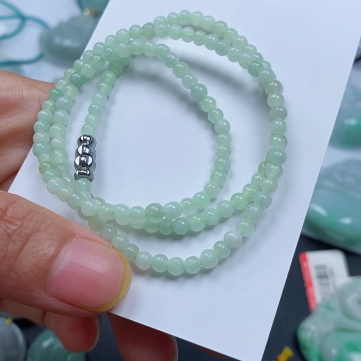 翡翠颈饰未镶嵌小珠