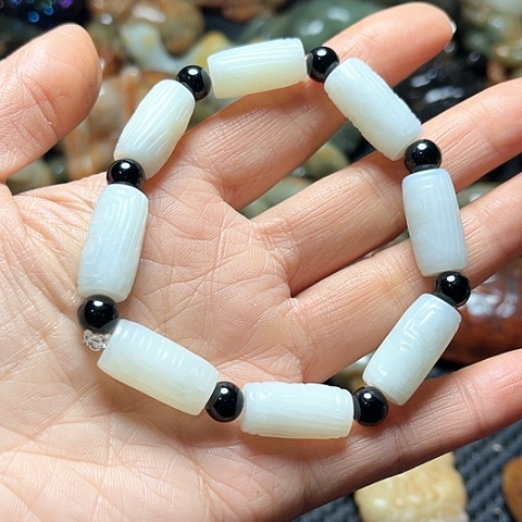 白玉菩提吊坠摆件