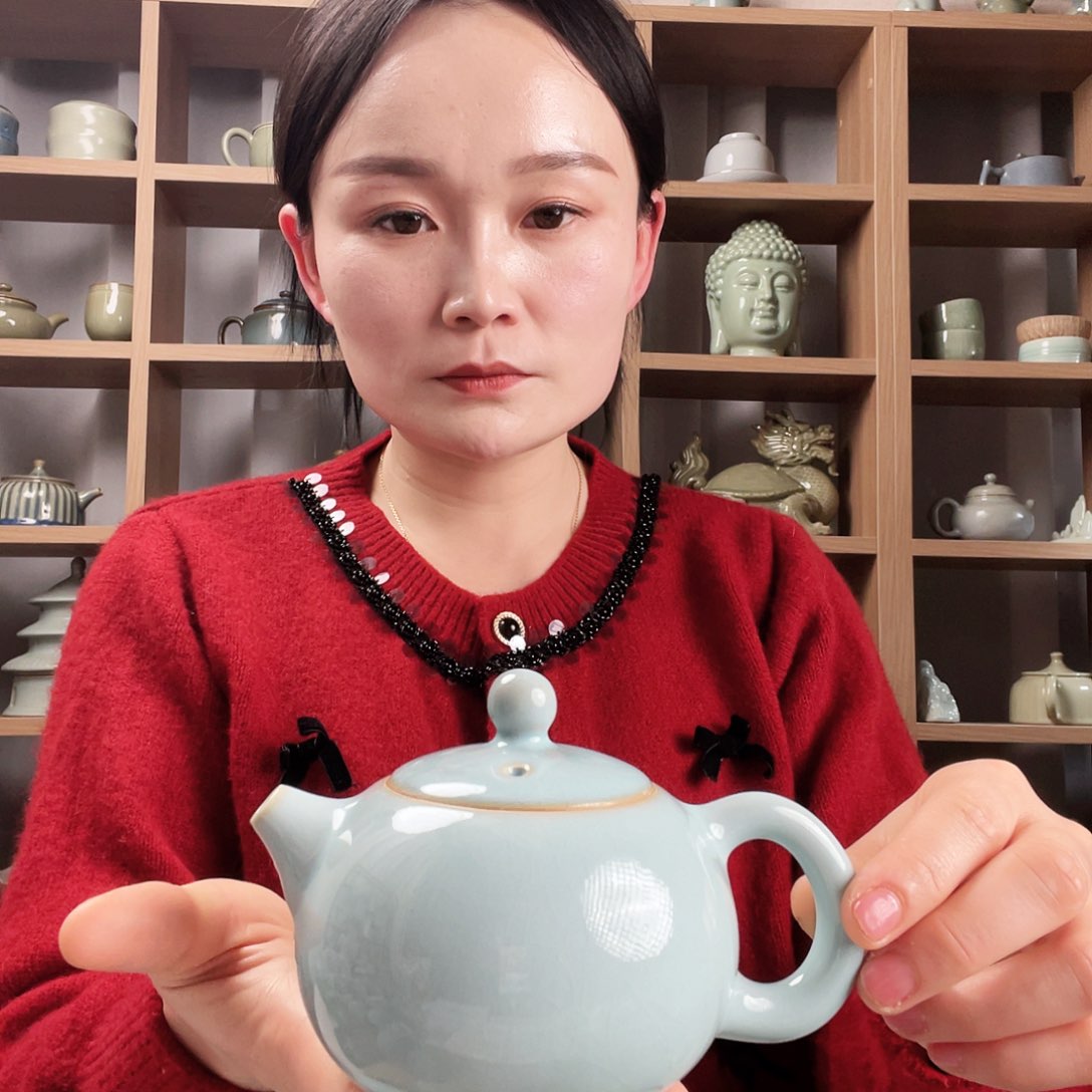 天青釉水西施壶高壶