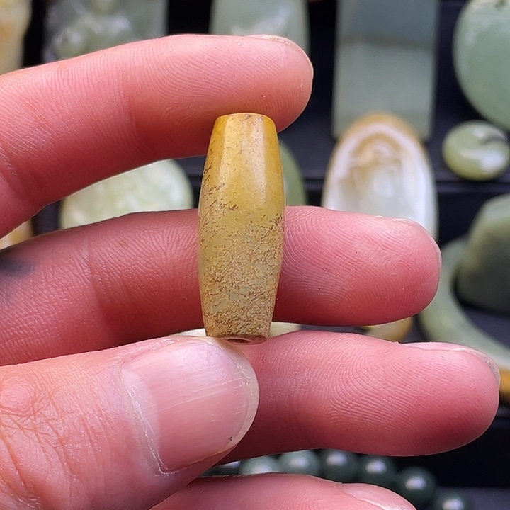 岫岩河磨玉（透闪石质玉）未镶嵌颈饰