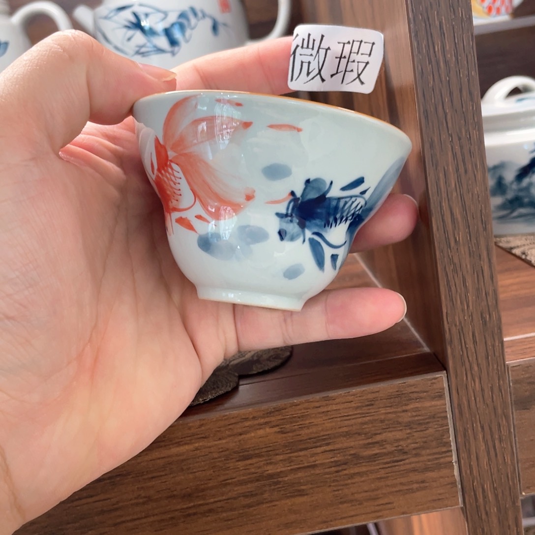 釉下手绘茶具微瑕