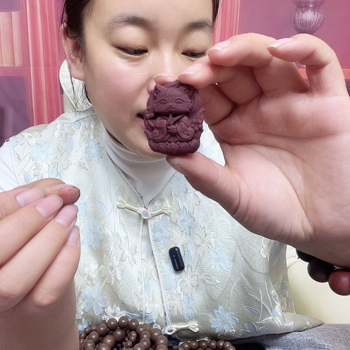 ****花泥塑红麝小狐狸一个