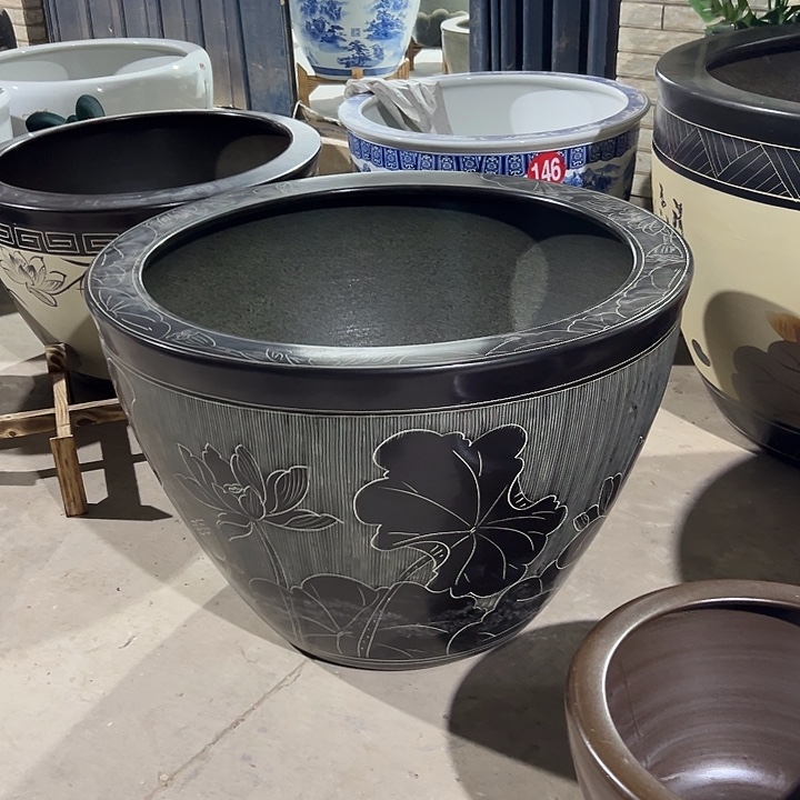 顺***马景德镇陶瓷鱼缸直径99高度67