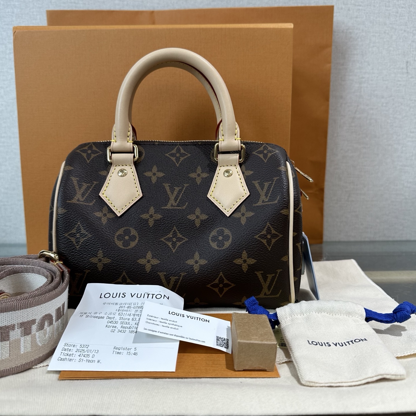 99新 LV 路易威登经典老花speedy20手提斜挎包 01003