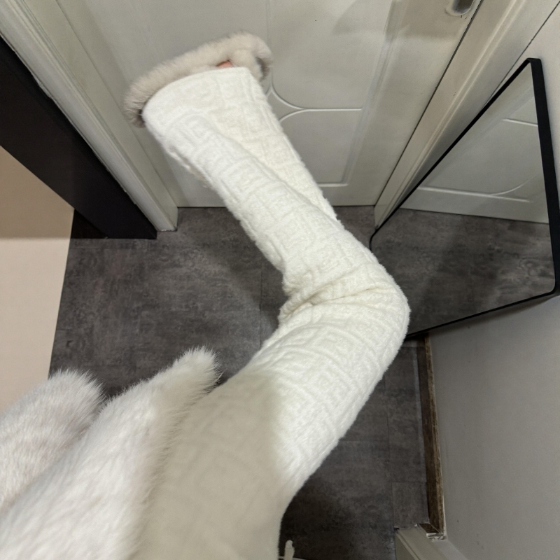 流行时尚白色针织提花阔腿裤秋冬新款潮牌女装显瘦高腰垂感休闲裤