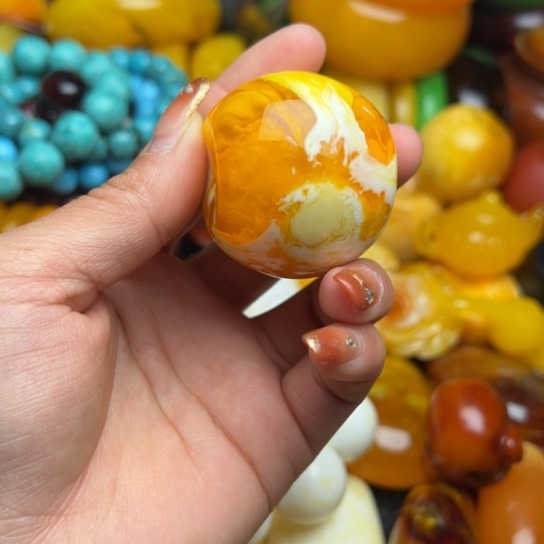 琥珀手串未镶嵌蜜蜡