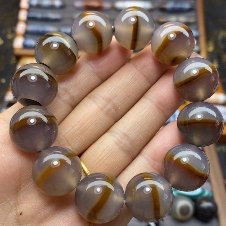 玛瑙/玉髓颈饰未镶嵌