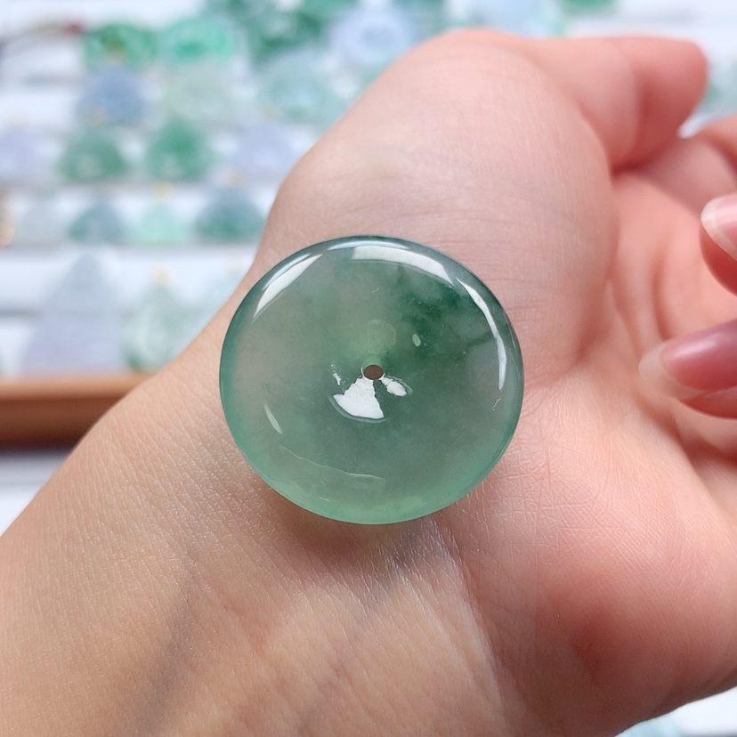 【闪购商品】翡翠吊坠(不含链)未镶嵌