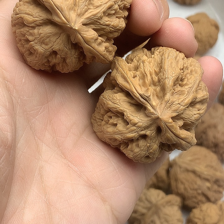 洲***吊坠文玩核桃40粗筋