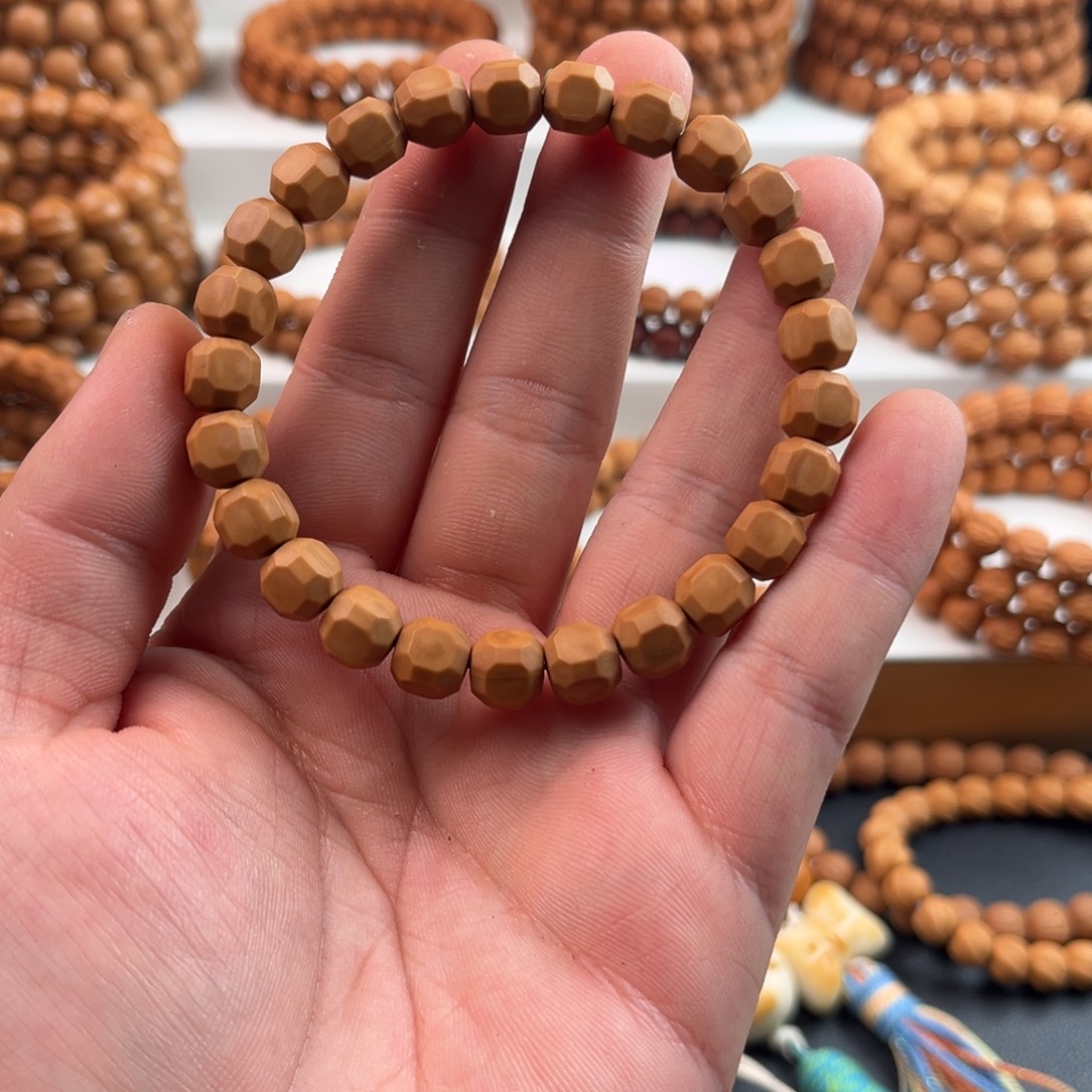 T***p猴头核桃手串微瑕星途六方 