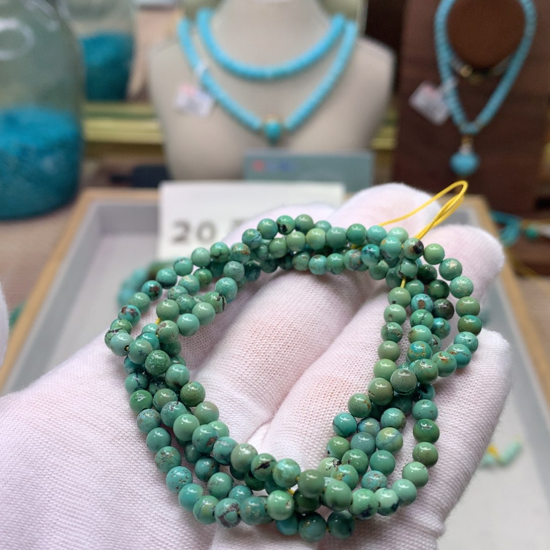 绿松石配饰未镶嵌