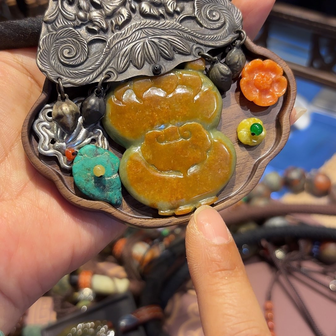 翡翠未镶嵌颈饰原创