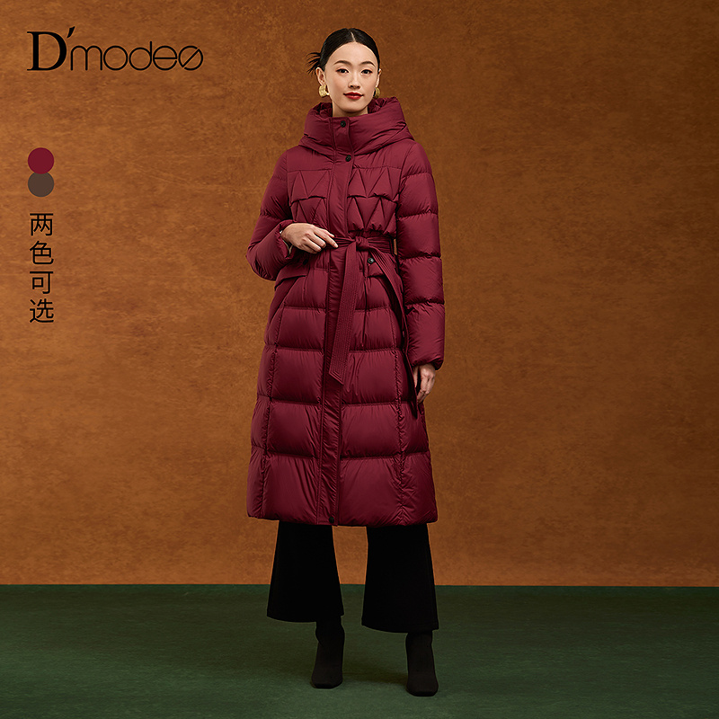 黛玛诗2025冬季新款保暖连帽外套时尚休闲鹅绒羽绒服女（附腰带）