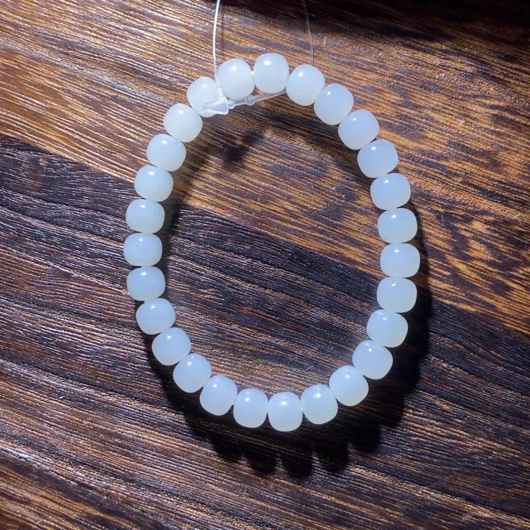 和田玉手串未镶嵌实****询卡8老型