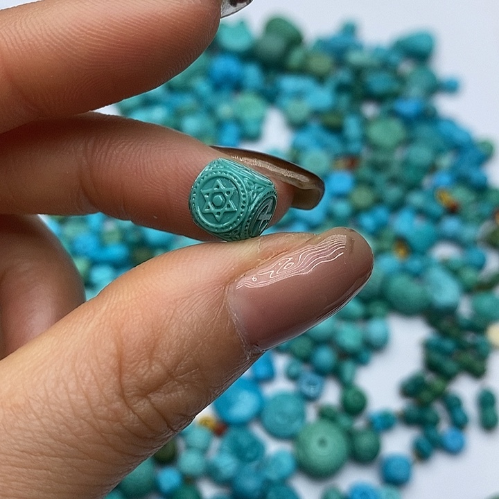 绿松石未镶嵌珠宝奇石