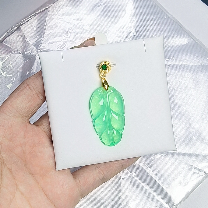 （聚宝严选）D333老油青叶子吊坠妈妈款精致精美百搭时尚