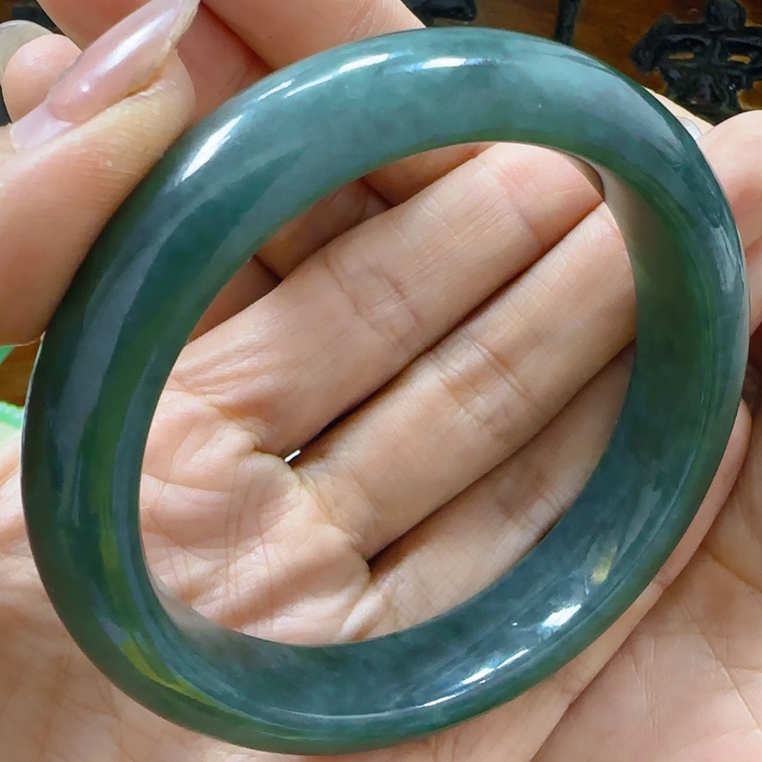 翡翠手镯未镶嵌翡翠350