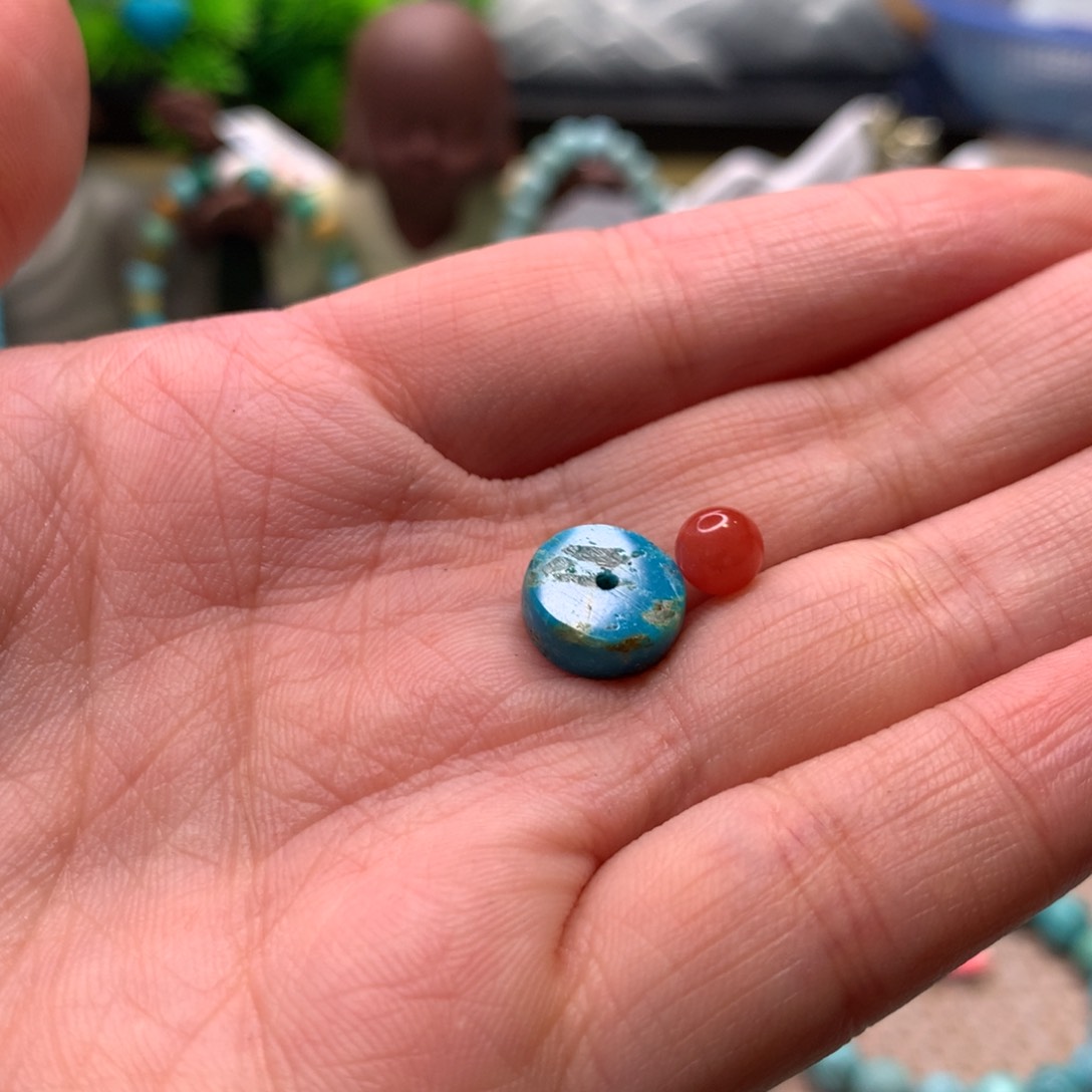 南红玛瑙配饰未镶嵌