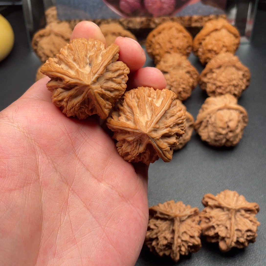 文玩核桃吊坠文山三棱39