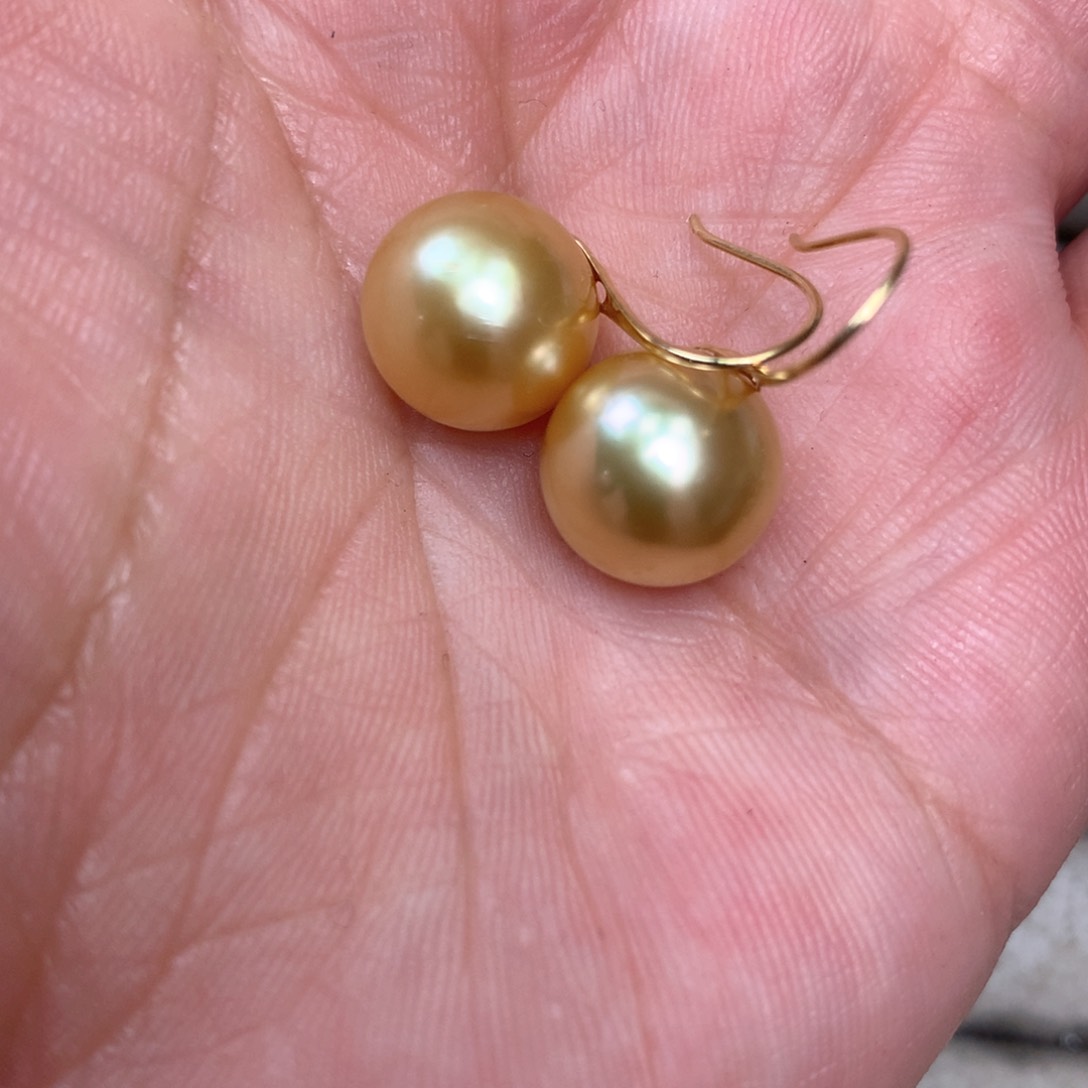 海水珍珠耳饰18K金镶嵌