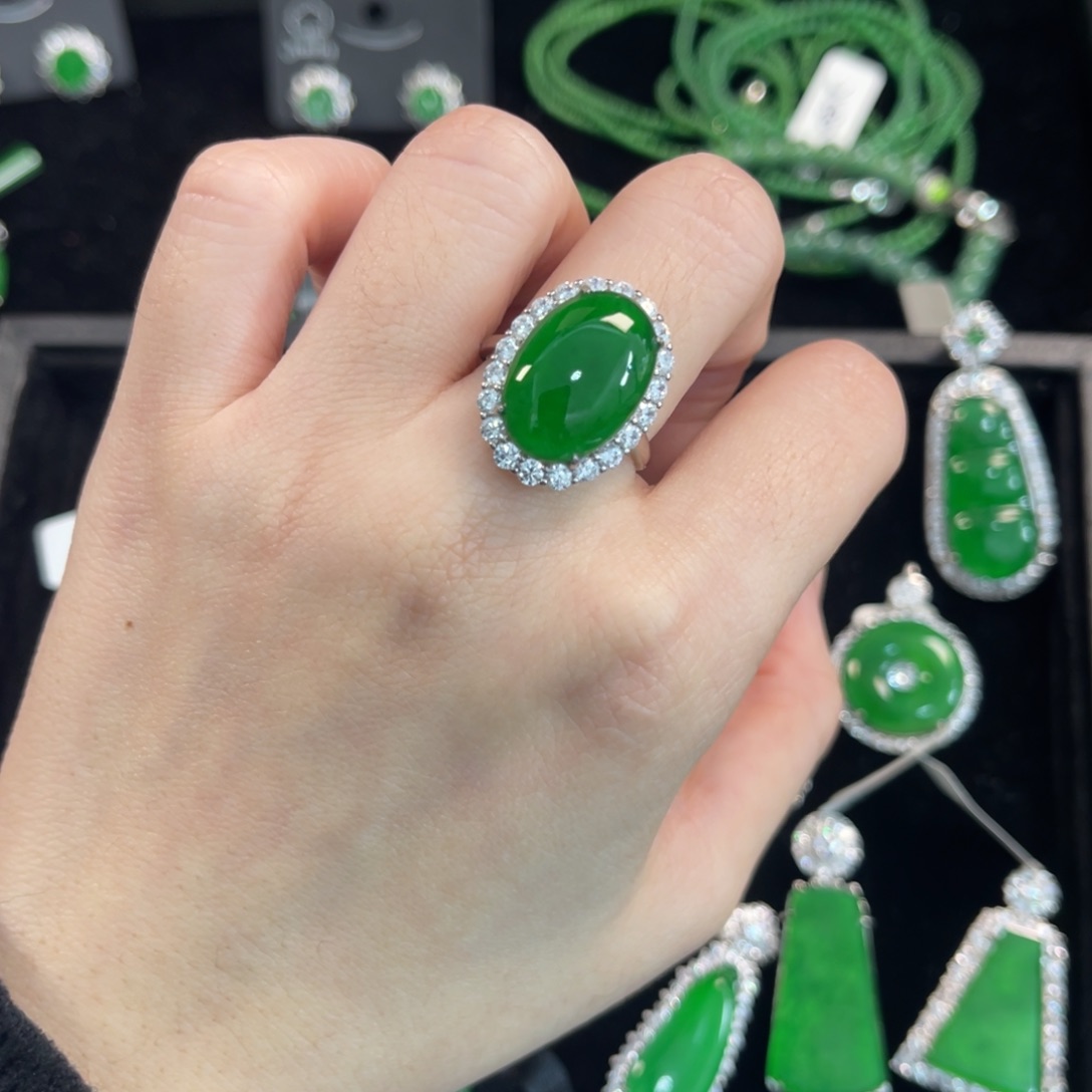 翡翠银S925镶嵌戒指蛋面戒指