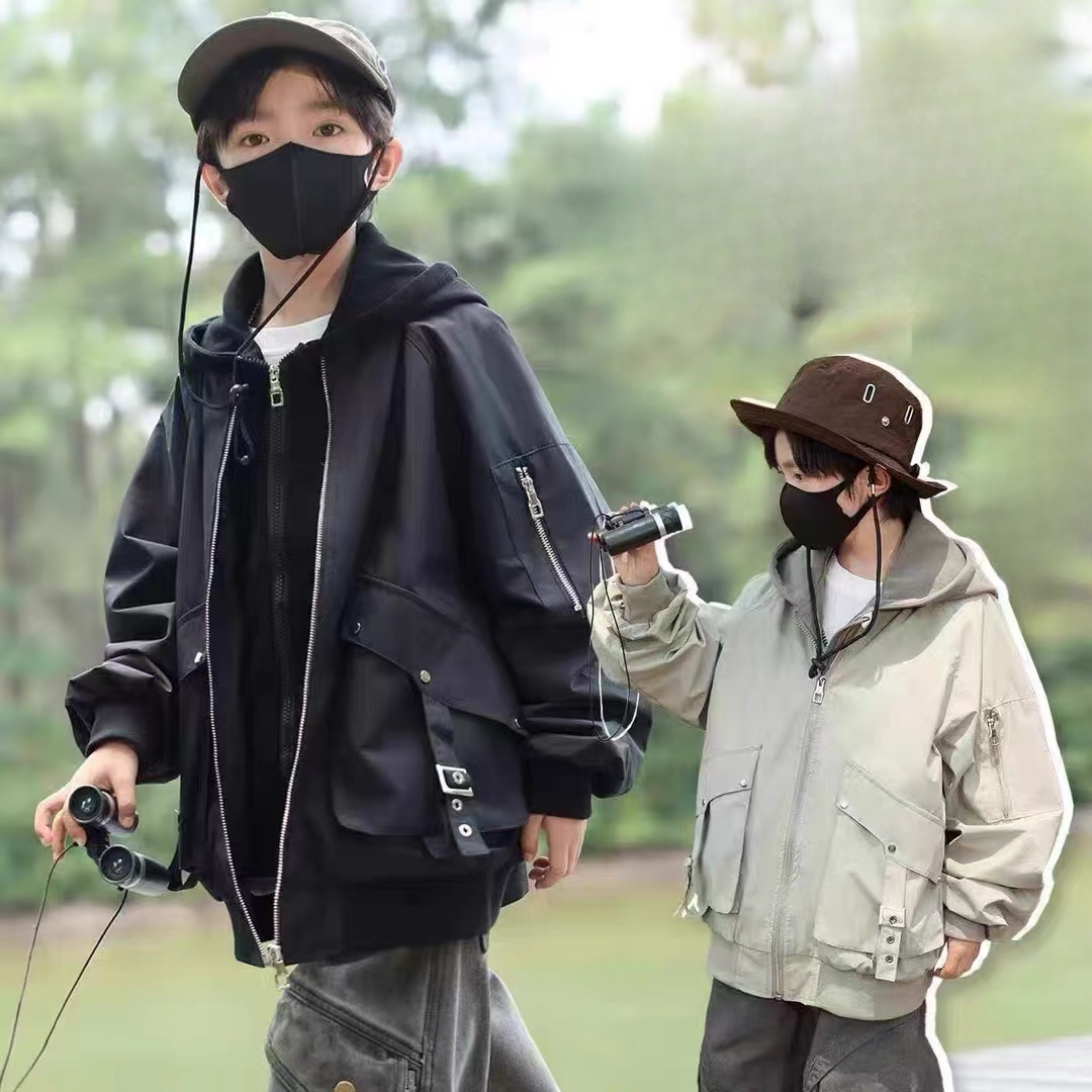 儿童2025秋季新款潮流假两件户外冲锋衣B2930