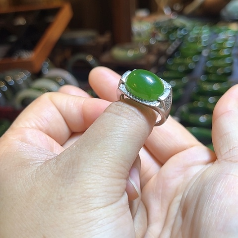 和田玉（碧玉）戒指未镶嵌