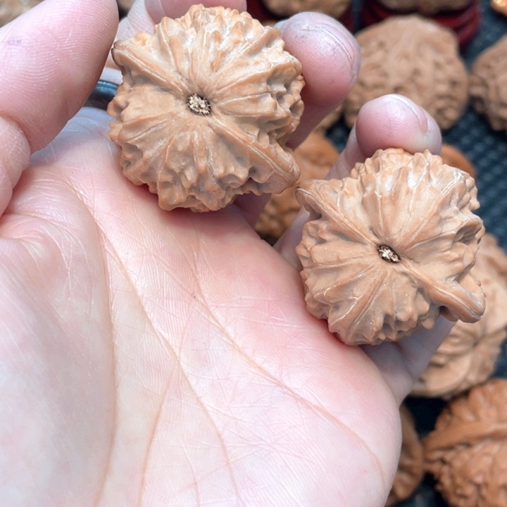 闫*壮原装野生小众3.8全品无修。