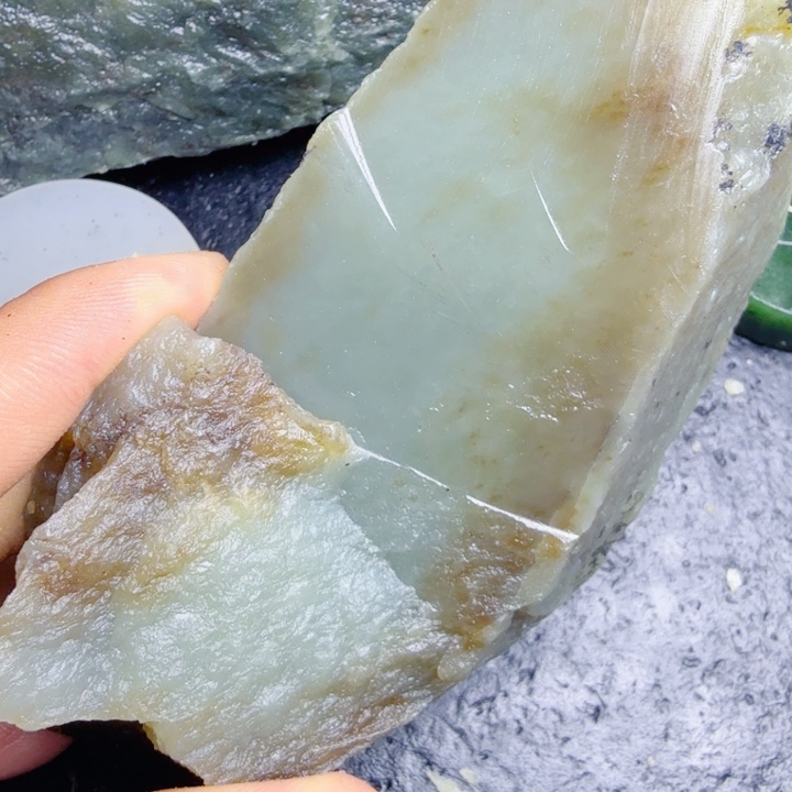 ω***L和田玉（糖玉）未镶嵌珠宝奇石