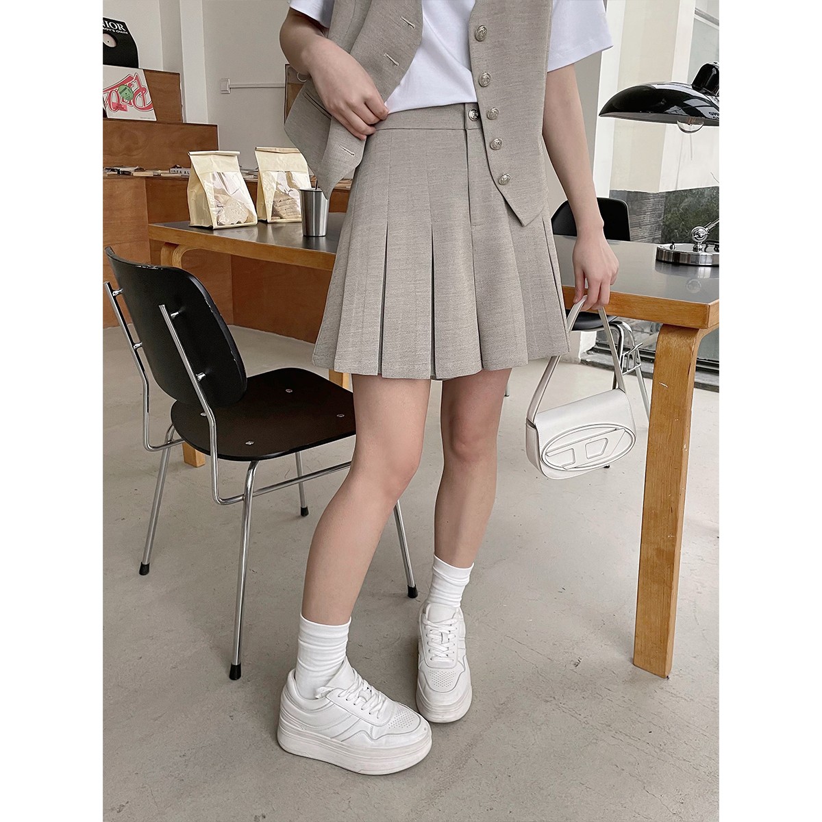 晶咕白标~学院风短款高腰百褶裙女装半身裙学生时尚气质