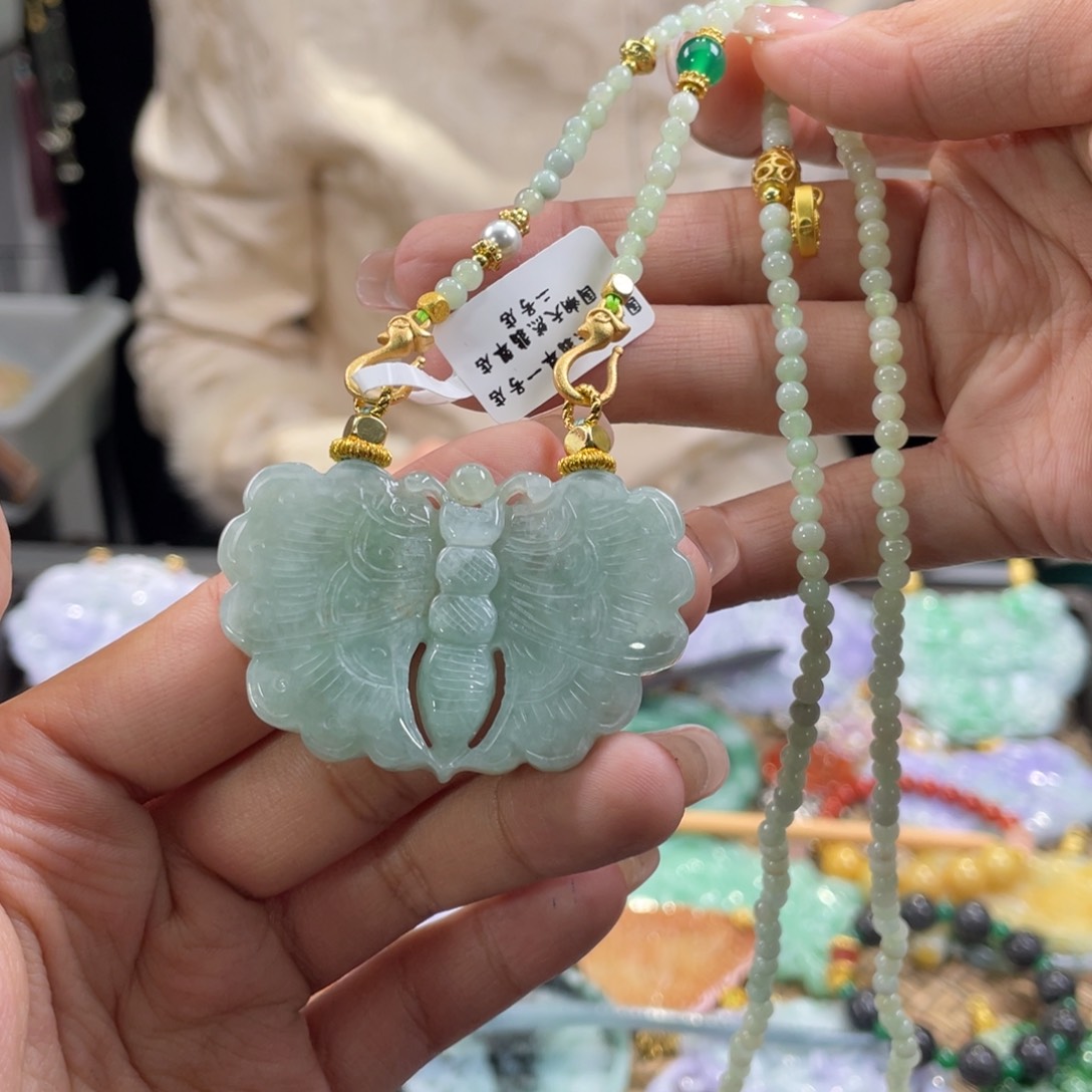 翡翠颈饰未镶嵌代编织