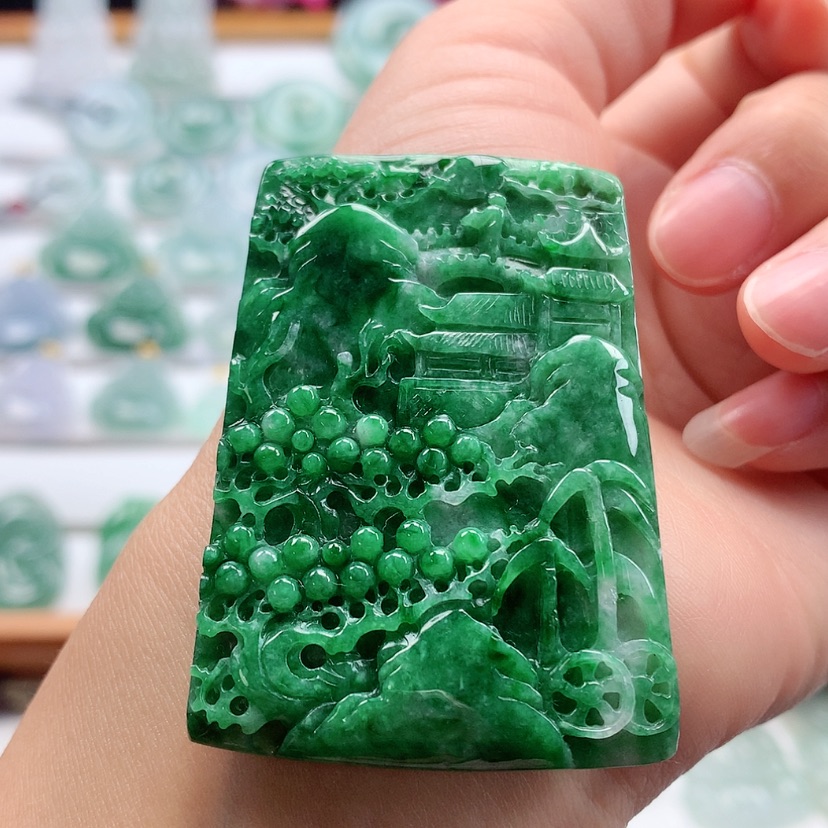 【闪购商品】翡翠吊坠(不含链)未镶嵌